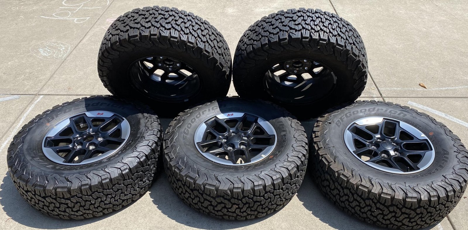 Best Sand Tires for Trucks Review 2021 - Six Pack Auto